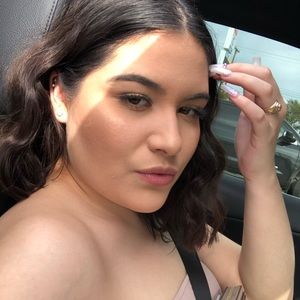 Meet your Posher, Ashlee